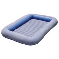 Matelas gonflable Enfant de Trigano pour le camping ou en déplacement.