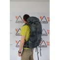 Mochila de senderismo Osprey Rook 50 . Mochila de malla elástica de 50 L