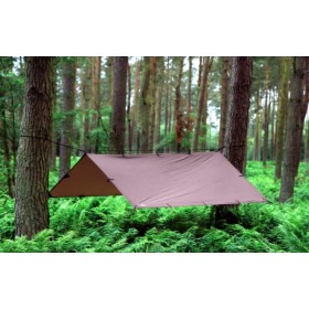 Tarp DD Hammocks 3x3 M für Bushcraft und Biwak; robust und leicht.